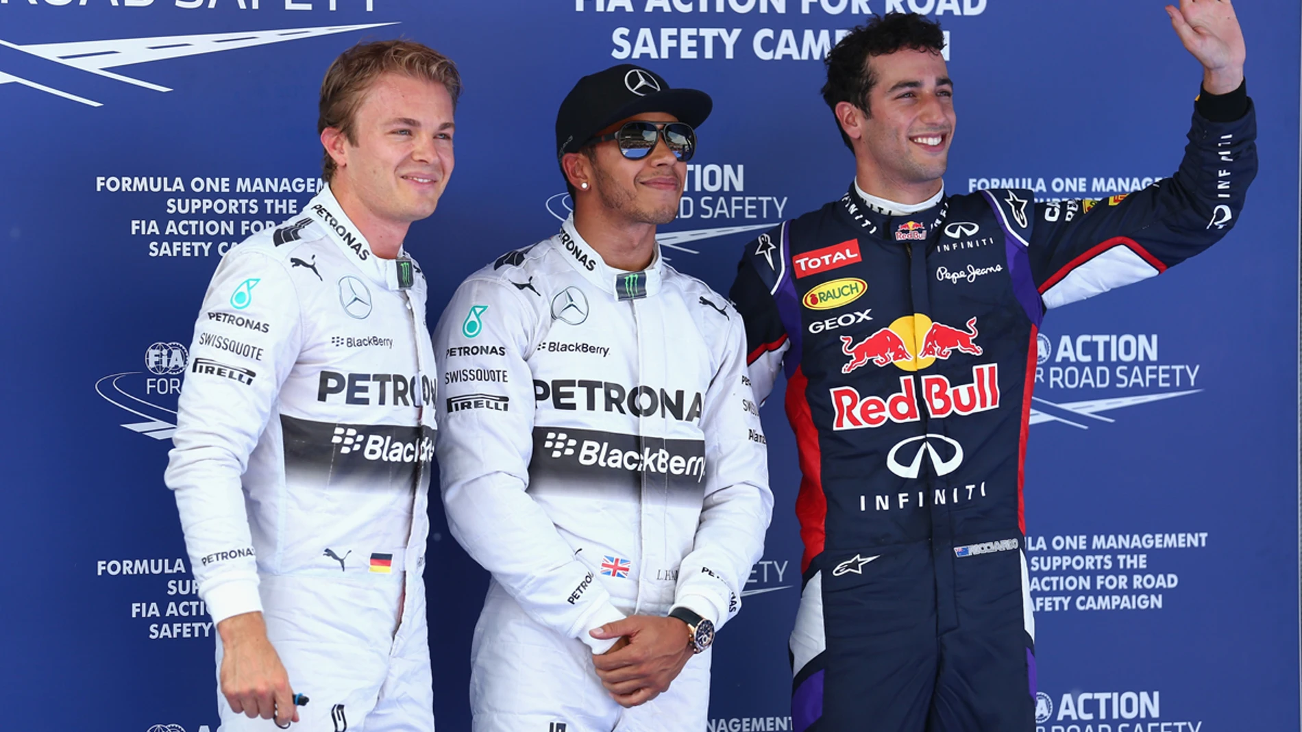 Hamilton, Rosberg y Ricciardo posan para la foto