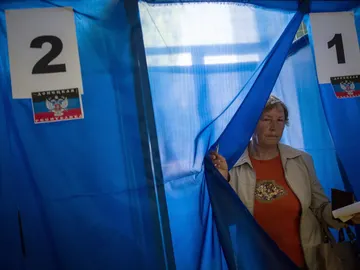 Una votante del referéndum Una votante del referéndum