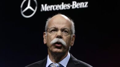 El presidente de Mercedes-Benz elogia a Alonso: 