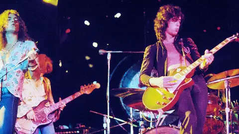 Led Zeppelin durante un concierto Led Zeppelin durante un concierto