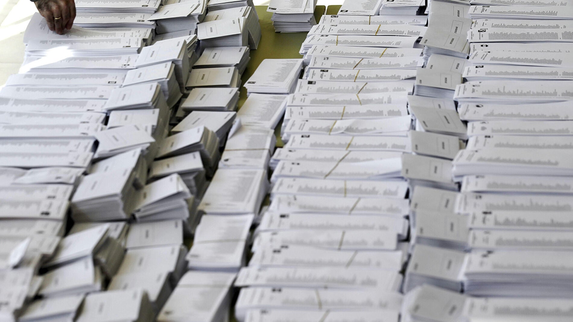 Papeletas electorales con las diferentes diferentes candidaturas preparadas 