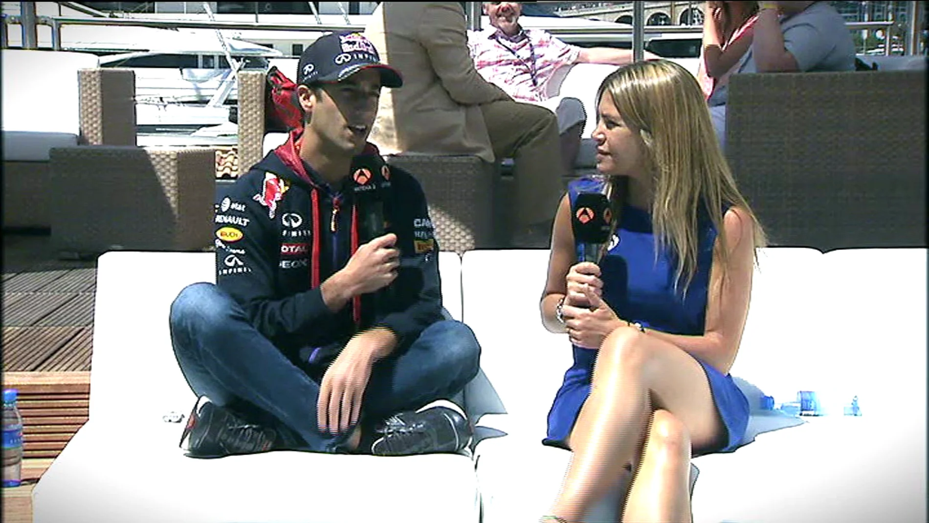 Ricciardo y Nira Juanco