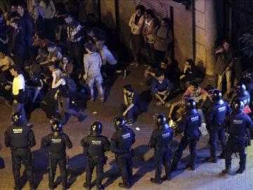  Los Mossos d"Esquadra y la Guardia urbana han detenido a un total de cuatro personas