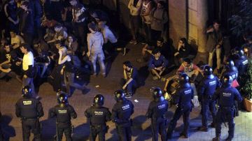  Los Mossos d"Esquadra y la Guardia urbana han detenido a un total de cuatro personas