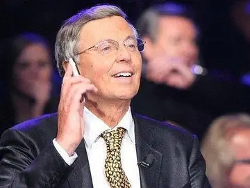 Wolfgang Bosbach, político y colega del partido cristianodemócrata (CDU). Wolfgang Bosbach, político y colega del partido cristianodemócrata (CDU).