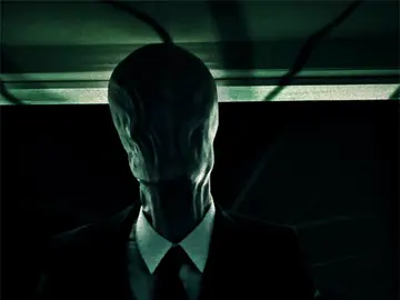 Imagen de Slenderman en la web creepypasta wiki Imagen de Slenderman en la web creepypasta wiki