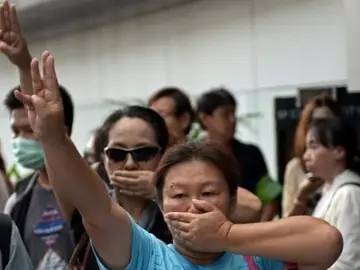 Saludo inspirado en los 'Juegos del Hambre' Saludo inspirado en los 'Juegos del Hambre'