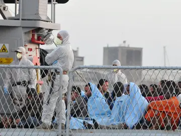 Rescatados más de 2.000 inmigrantes en las costas italianas Rescatados más de 2.000 inmigrantes en las costas italianas