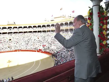 El Rey agradece el caluroso homenaje en Las Ventas El Rey agradece el caluroso homenaje en Las Ventas