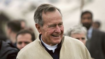 El expresidente de EEUU George H.W. Bush