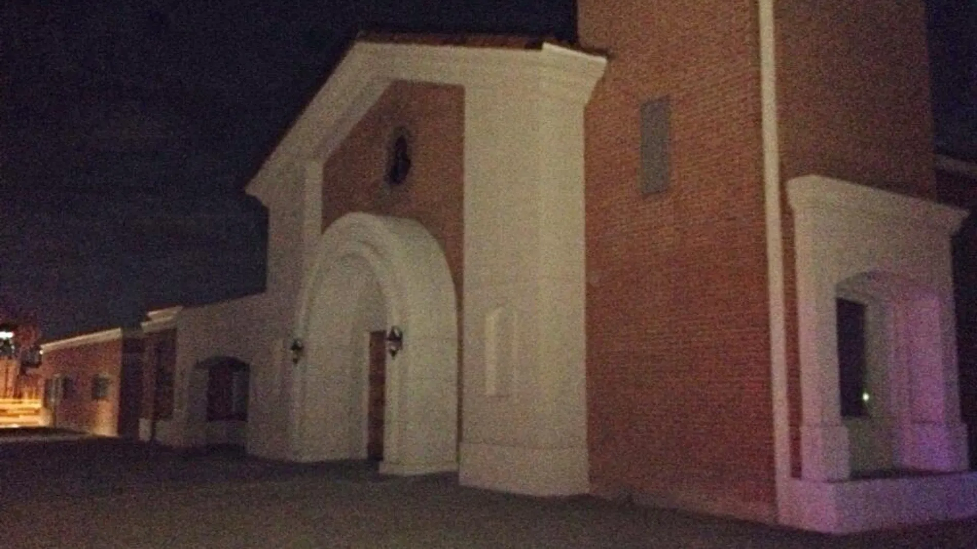 Iglesia Madre de la Misericordia de Phoenix, en Arizona, Estados Unidos Iglesia Madre de la Misericordia de Phoenix, en Arizona, Estados Unidos
