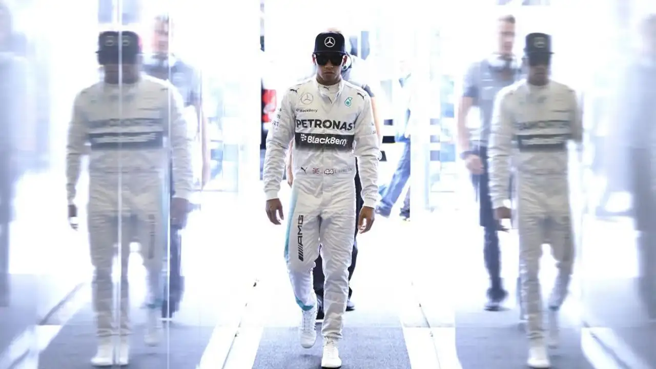 Hamilton y Rosberg se hacen humanos