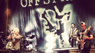 Descarga de punk y recuerdos con The Offspring en el Neox Rocks