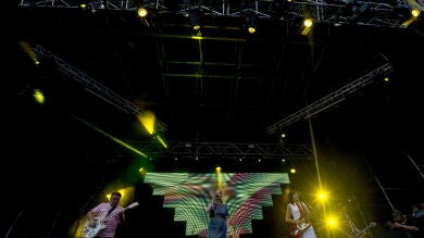 Viaje a los noventa con Australian Blonde, Fresones Rebeldes y Mercromina en la fiesta de Subterfuge