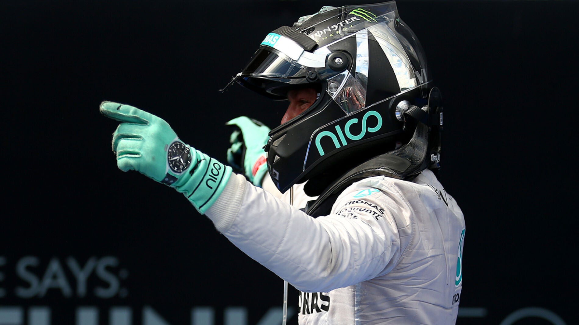 Rosberg, exultante tras su casco