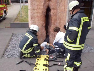El estudiante atrapado en la vagina de mármol El estudiante atrapado en la vagina de mármol