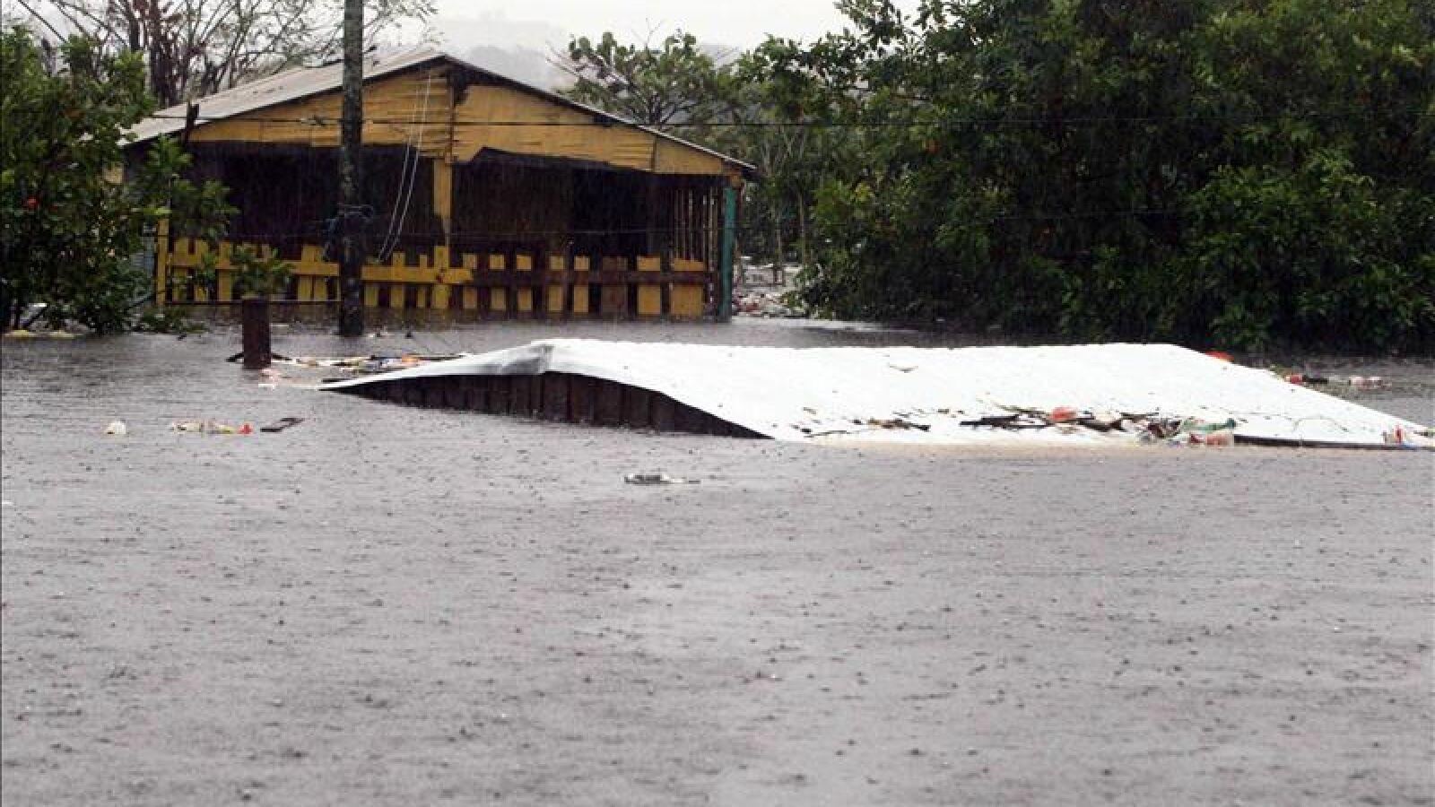 Al menos 65 los muertos por las lluvias torrenciales en el sureste de Brasil