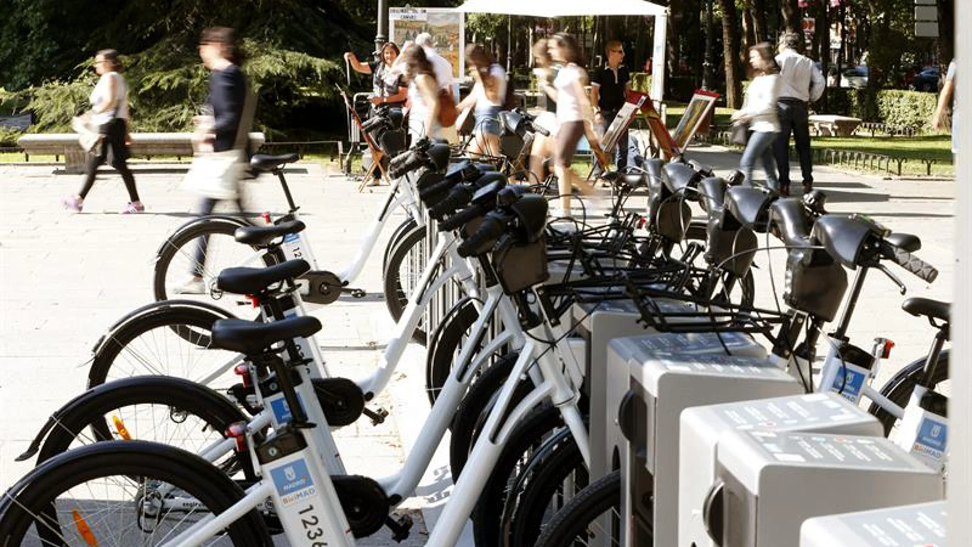 Punto de alquiler de bicicletas en Madrid.
