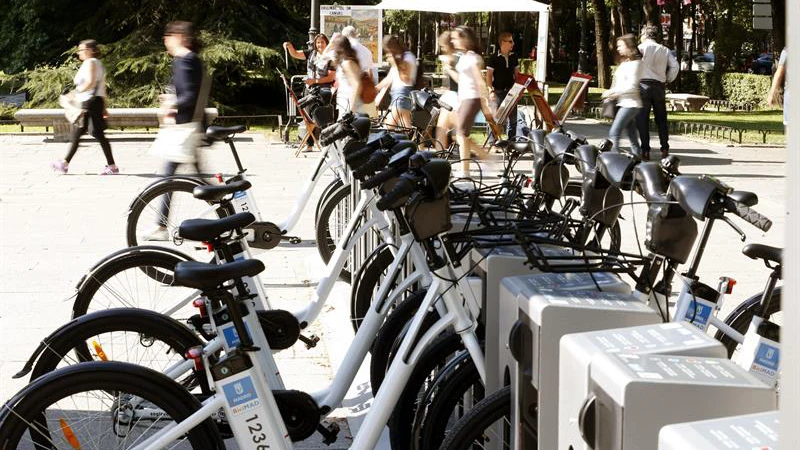 Punto de alquiler de bicicletas en Madrid. Punto de alquiler de bicicletas en Madrid.