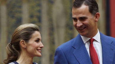 Los Reyes reciben a los 200 participantes de la ruta BBVA en el Palacio de El Pardo