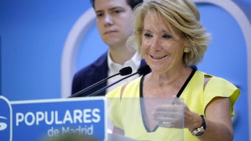 Esperanza Aguirre en rueda de prensa.