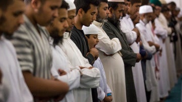 Los musulmanes, en su mes de ramadán