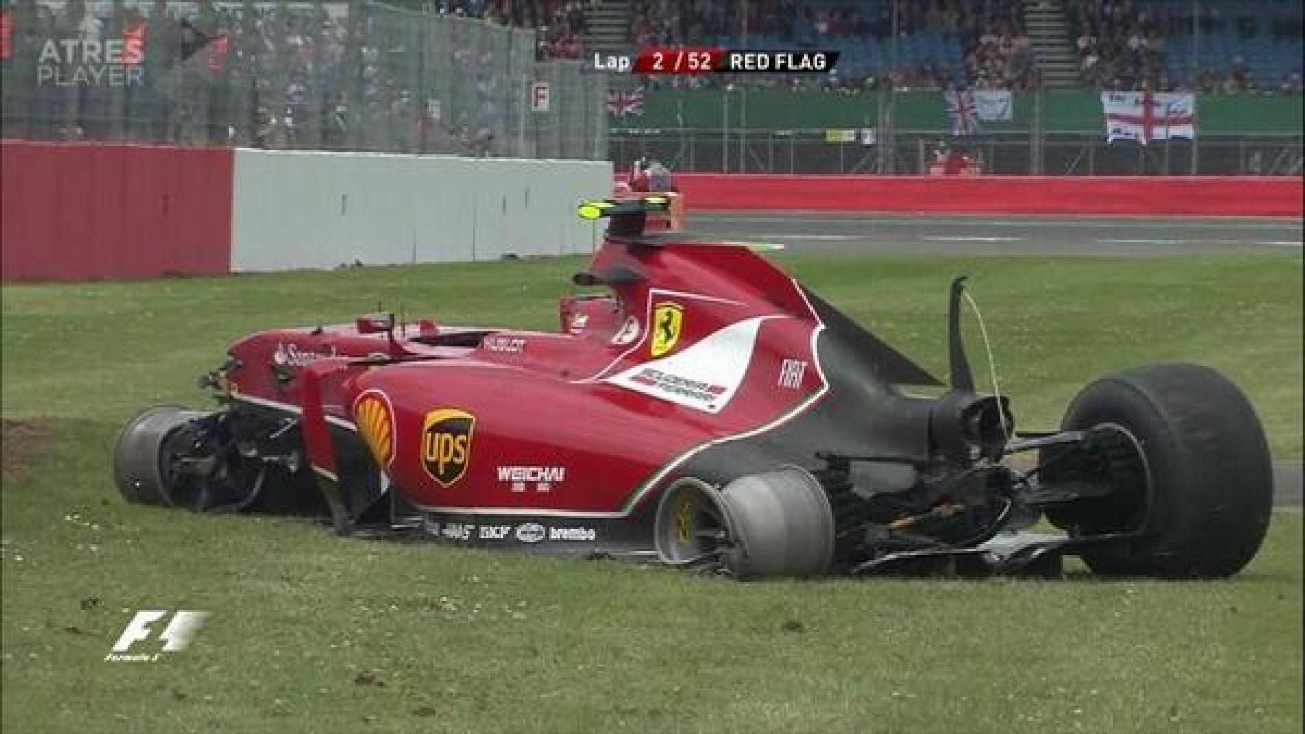 El coche de Raikkonen, destrozado