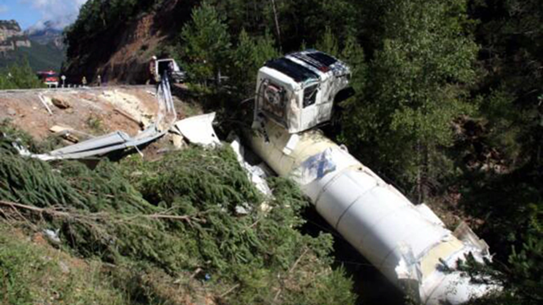 Así quedó el camión tras su accidente Así quedó el camión tras su accidente