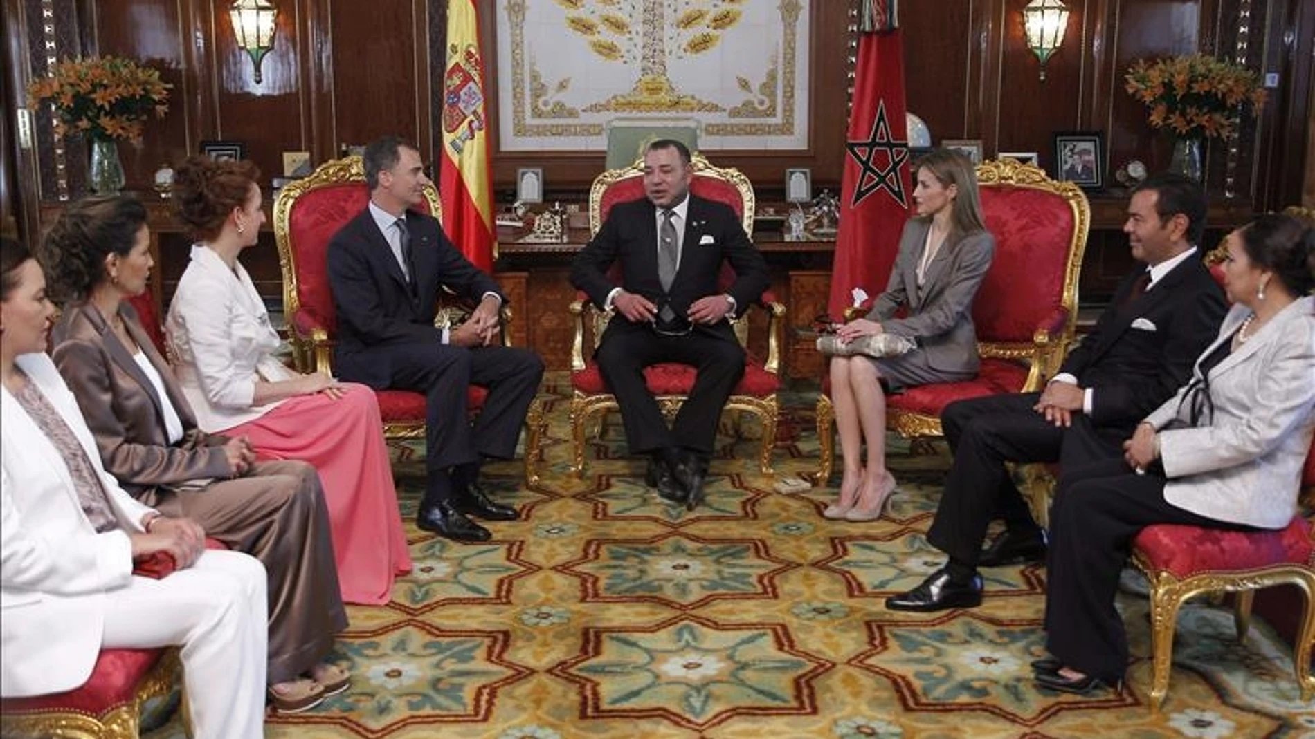 Los reyes Felipe y Letizia, junto a Mohamed VI Los reyes Felipe y Letizia, junto a Mohamed VI