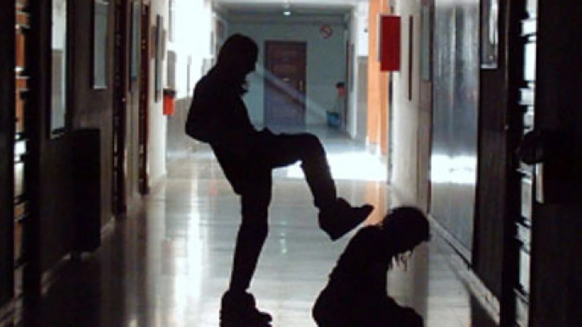 Acoso escolar. Las sombras más oscuras de la educación Acoso escolar. Las sombras más oscuras de la educación