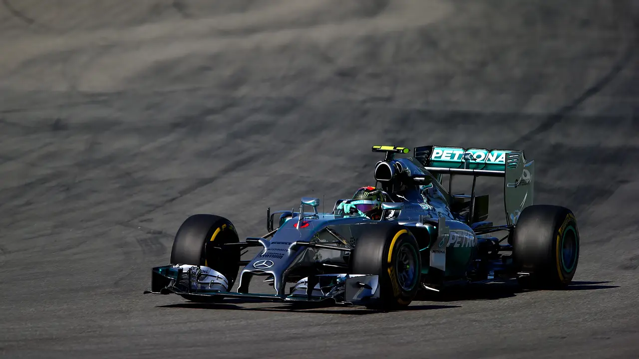 Rosberg lidera unos Libres 1 dominados por Mercedes con Alonso tercero