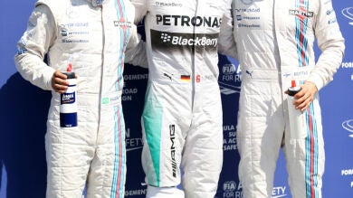 Rosberg aprovecha un accidente de Hamilton para lograr la pole en el GP de Alemania