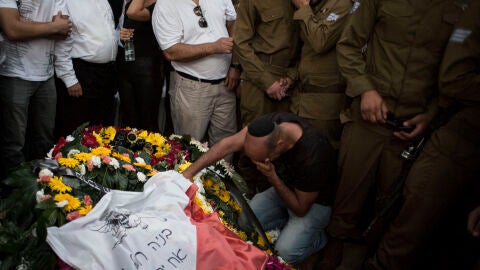Funeral por una v&iacute;ctima palestina v&iacute;ctima de la ofensiva de Israel