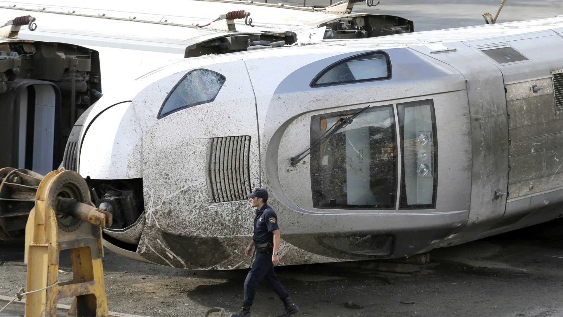 Estado del vagón del tren Alvia que se estrelló en la curva de Angrois Estado del vagón del tren Alvia que se estrelló en la curva de Angrois