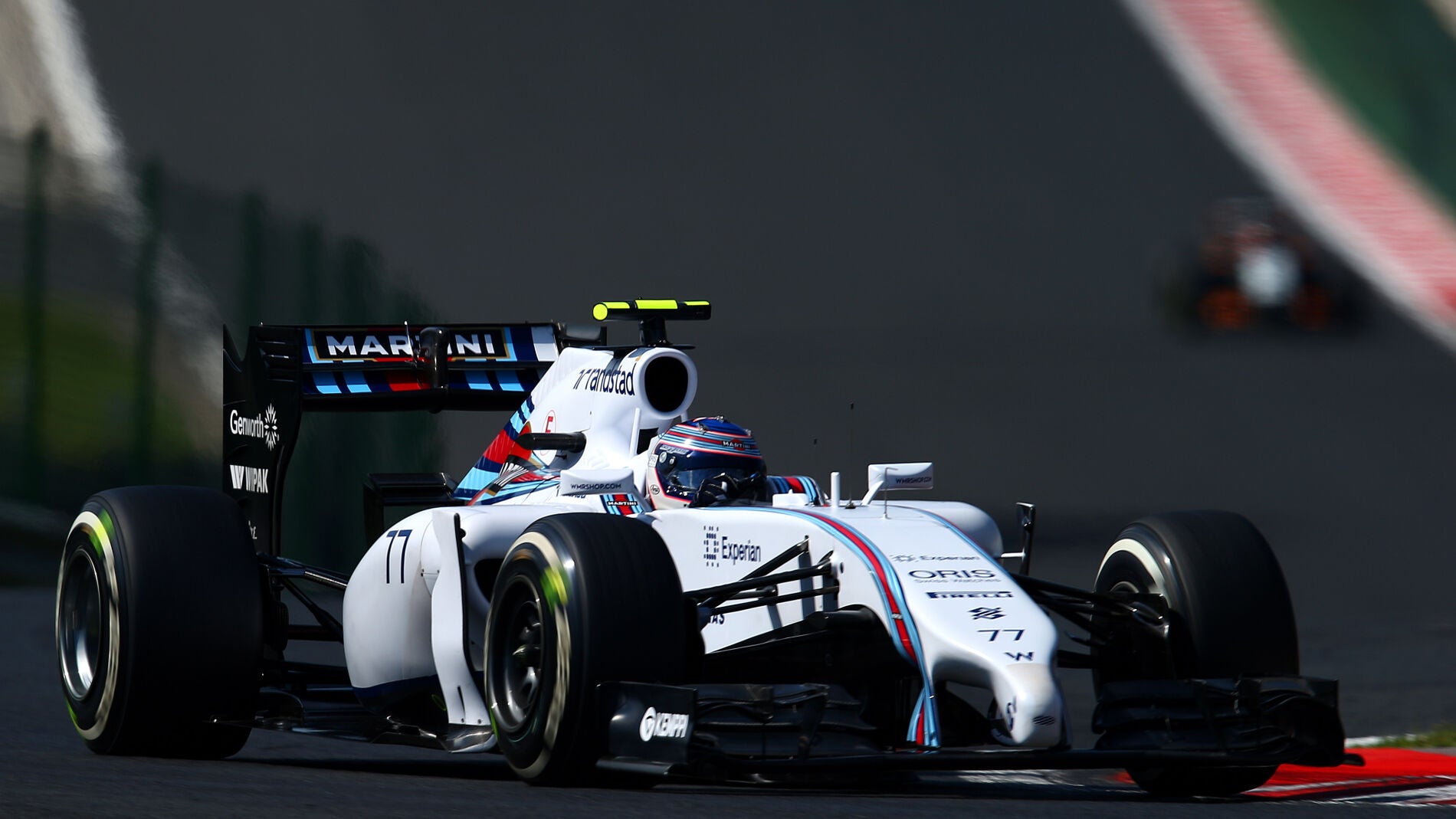 Bottas rueda en los entrenamientos