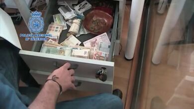 Detienen a 84 personas de una red de estafas por blanquear más de 11 millones de euros