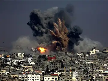Al menos 20 muertos en un ataque israelí a una escuela de la ONU en Gaza Al menos 20 muertos en un ataque israelí a una escuela de la ONU en Gaza