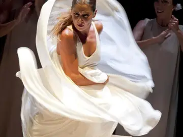 Sara Baras, en el espectáculo 'La Guardiana' Sara Baras, en el espectáculo 'La Guardiana'