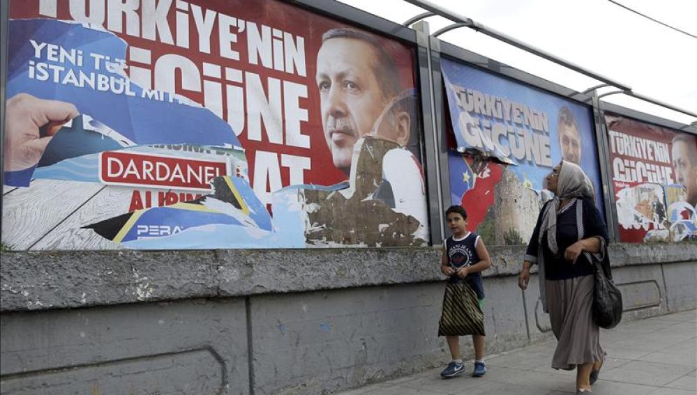 Comienzan las primera elecciones presidenciales con el voto popular en Turquía