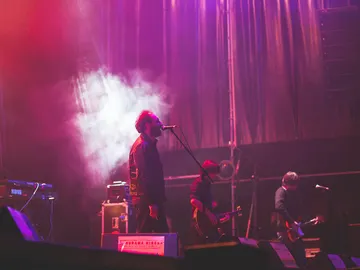 Los Planetas sobre el escenario Los Planetas sobre el escenario