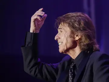 Raphael durante su actuación en el Sonorama Raphael durante su actuación en el Sonorama