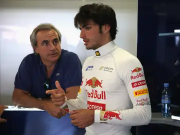 Carlos Sainz Jr junto a su padre Carlos Sainz Jr junto a su padre