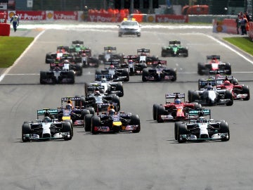 La salida del Gran Premio de Bélgica de la temporada 2013/2014
