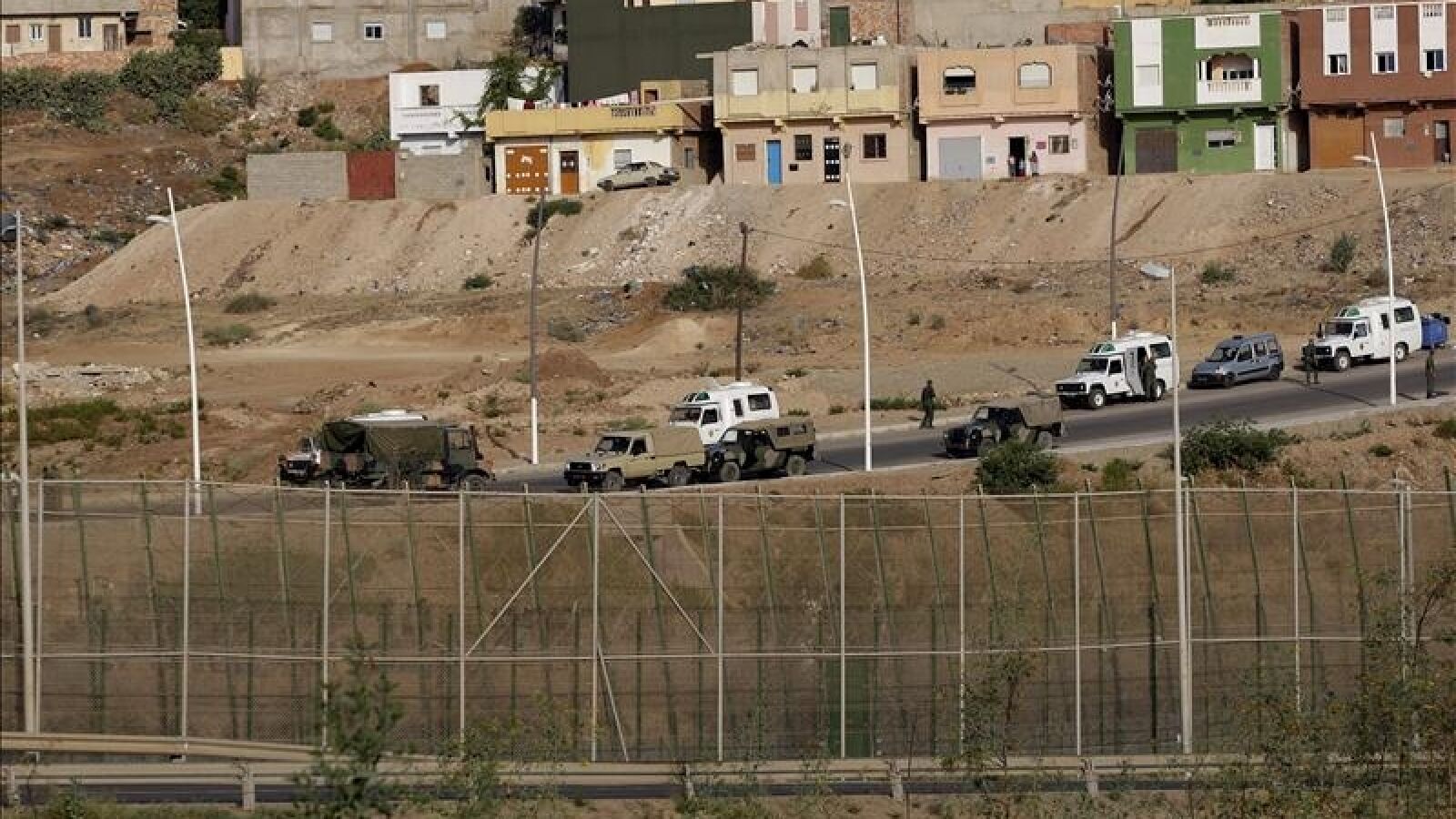 Tres inmigrantes logran entrar en Melilla tras un nuevo asalto masivo a la valla
