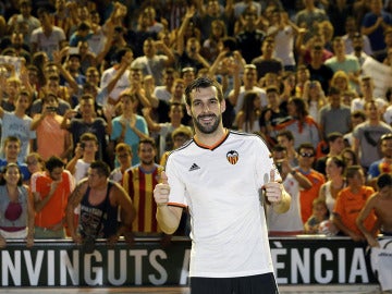 Álvaro Negredo, nuevo fichaje del Valencia Álvaro Negredo, nuevo fichaje del Valencia