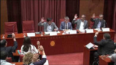 El Parlament pide por unanimidad la comparecencia de Jordi Pujol