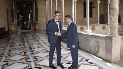 Pedro S&aacute;nchez y Artur Mas se re&uacute;nen