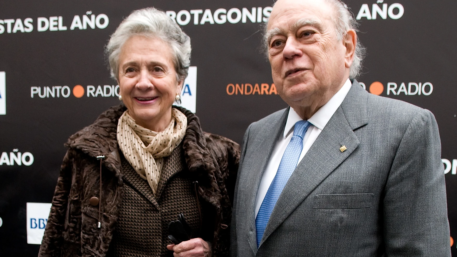 Jordi Pujol junto a su mujer, Marta Ferrusola
