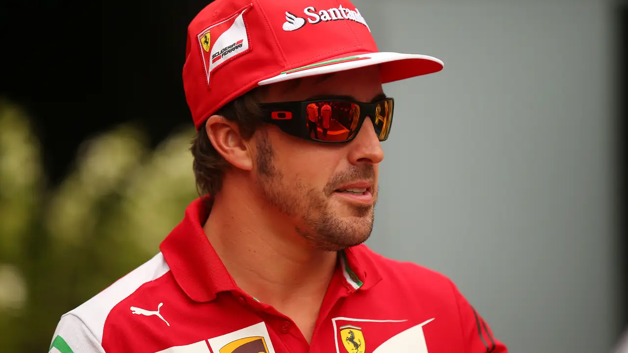 Alonso, paseando por Monza