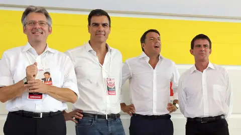 Pedro Sánchez, junto a Renzi y Valls Pedro Sánchez, junto a Renzi y Valls